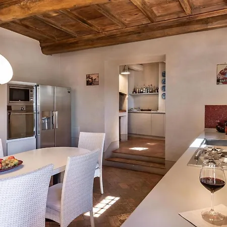 Vila San Tommaso By Salogi